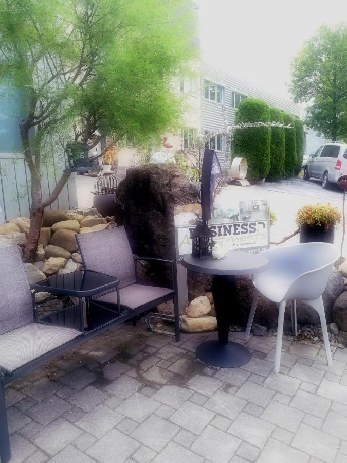 Business Apartments Hohenems Exterior photo