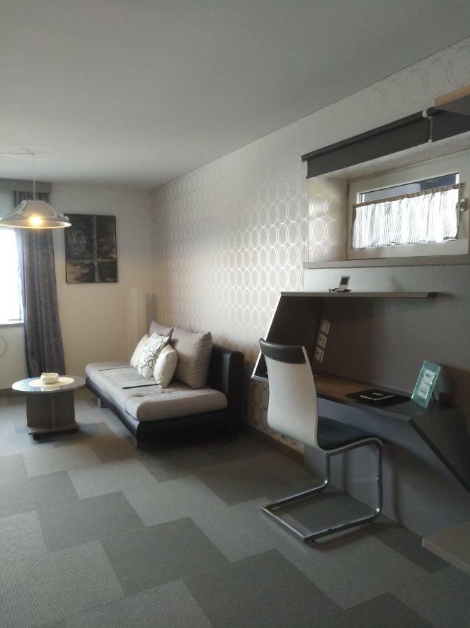 Business Apartments Hohenems Exterior photo